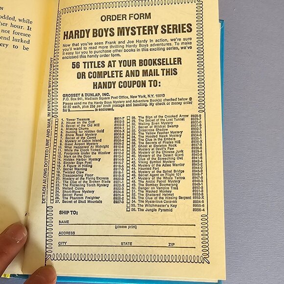 The Hardy Boys The Mysterious Caravan Franklin W Dixon 1975 Hardcover Book - Picture 15 of 15